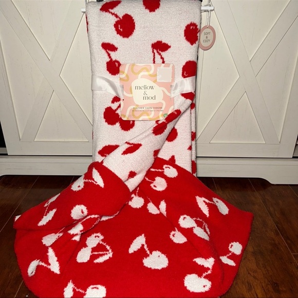 Cherry Double Sided Throw Blanket - Picture 4 of 5